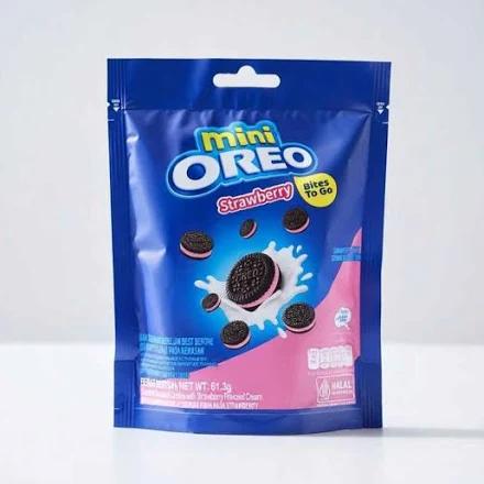 Oreo Strawberry Flavour Sandwich Cream Biscuits 108.55g