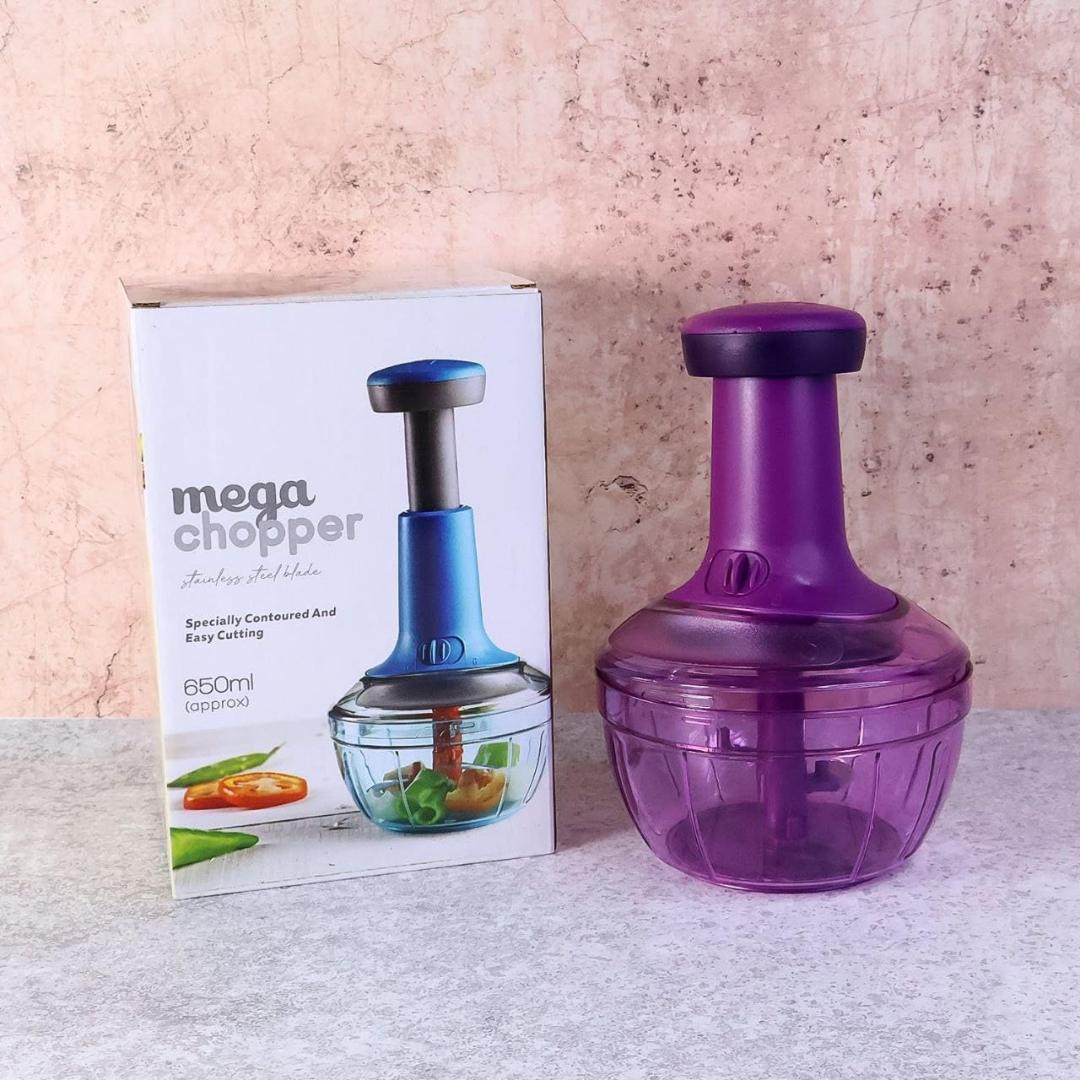 Supermom Manual Push Vegetable Chopper 650 ml - (1 Pc)